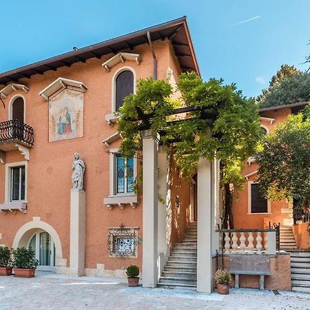 Villa Natalia - Adults Only Verona Kültér fotó